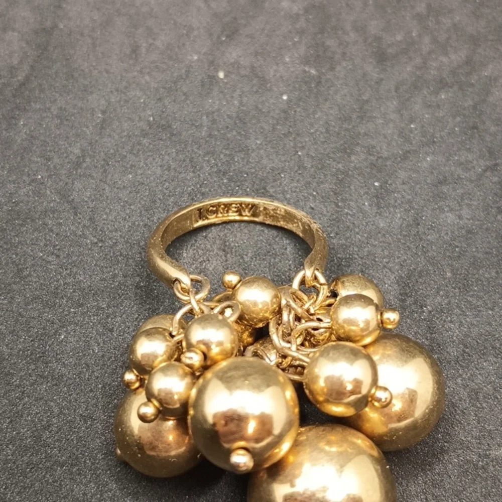 Size 6 j. Crew gold tone ring - Picture 2 of 2